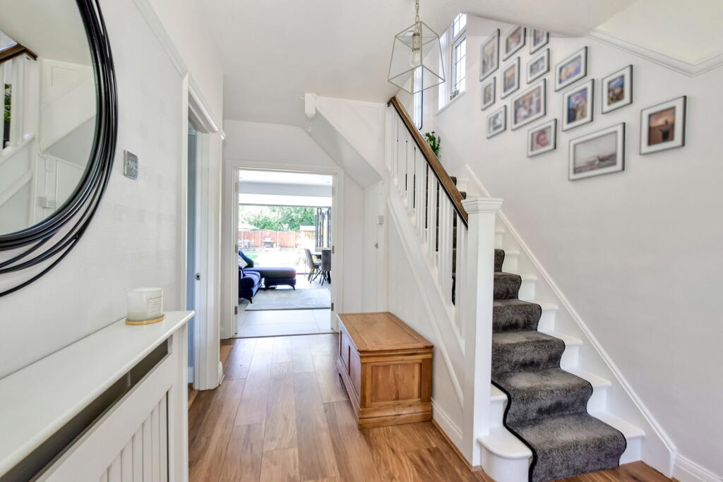 House in Watford - View 3