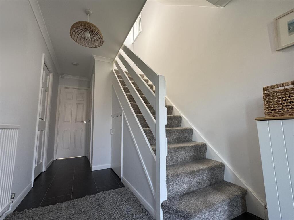 Nursery Hollow, Glen Parva, Leicester photo 2