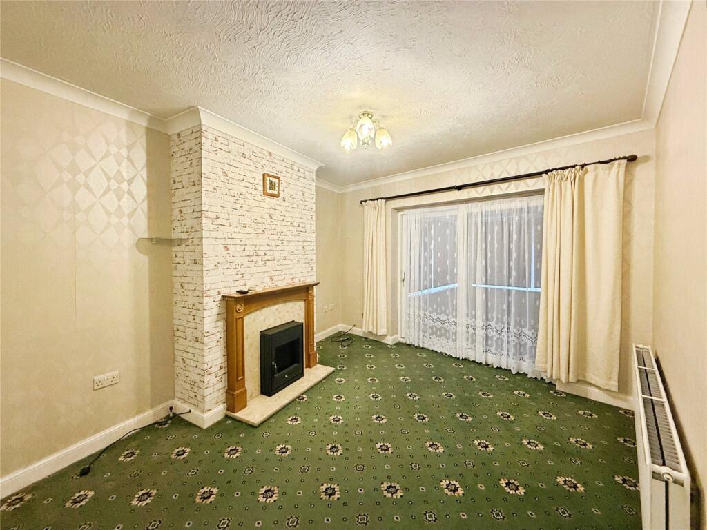 Sharfleet Crescent, Iwade, Sittingbourne, Kent, ME9 photo 4