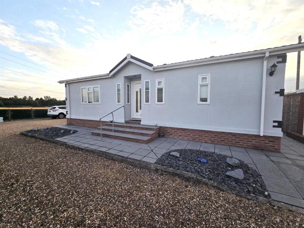 Main image of property: Sparrow Lane, High Marnham, Newark