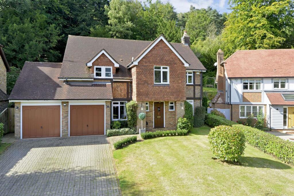 Woodrough Copse, Bramley, Guildford - Photo 14