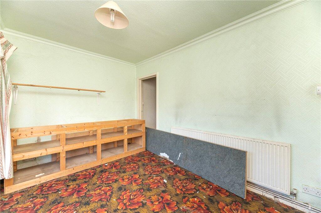 Staincliffe Road, Dewsbury, West Yorkshire, WF13 photo 3