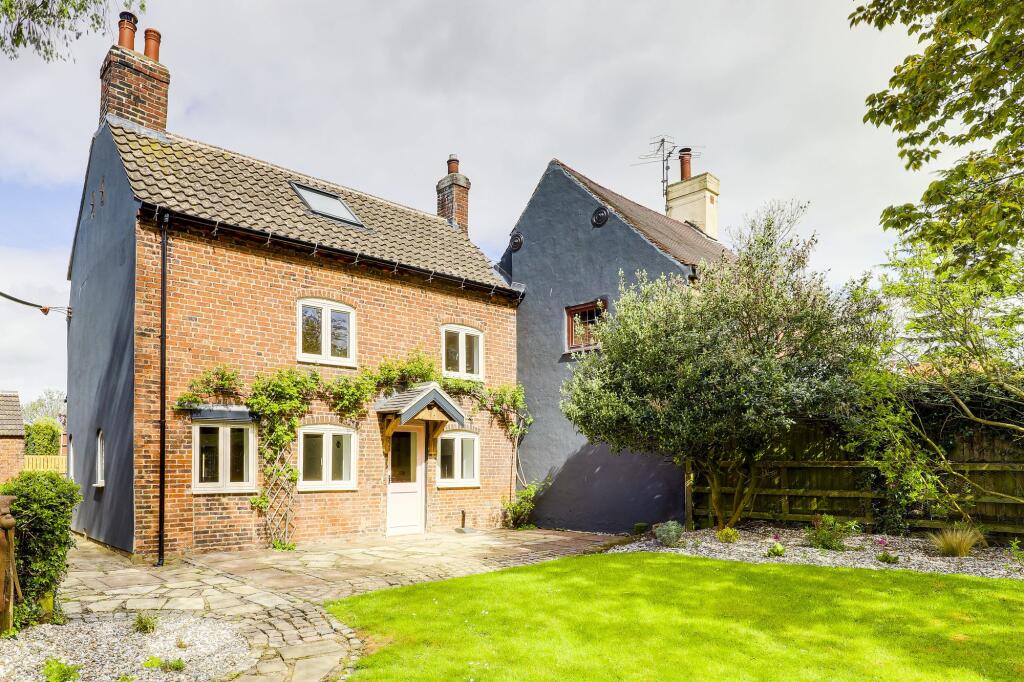 Main image of property: Nottingham Road, Trowell, NG9