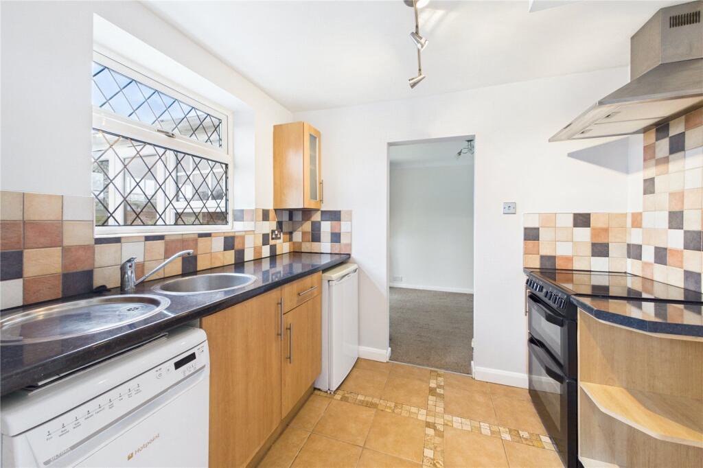 Dell Road, Tilehurst, Reading, Berkshire, RG31 photo 3