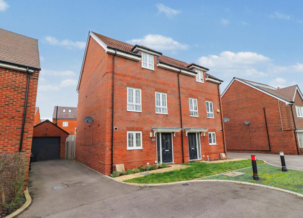 Main image of property: Harper Road, Botley, SO32