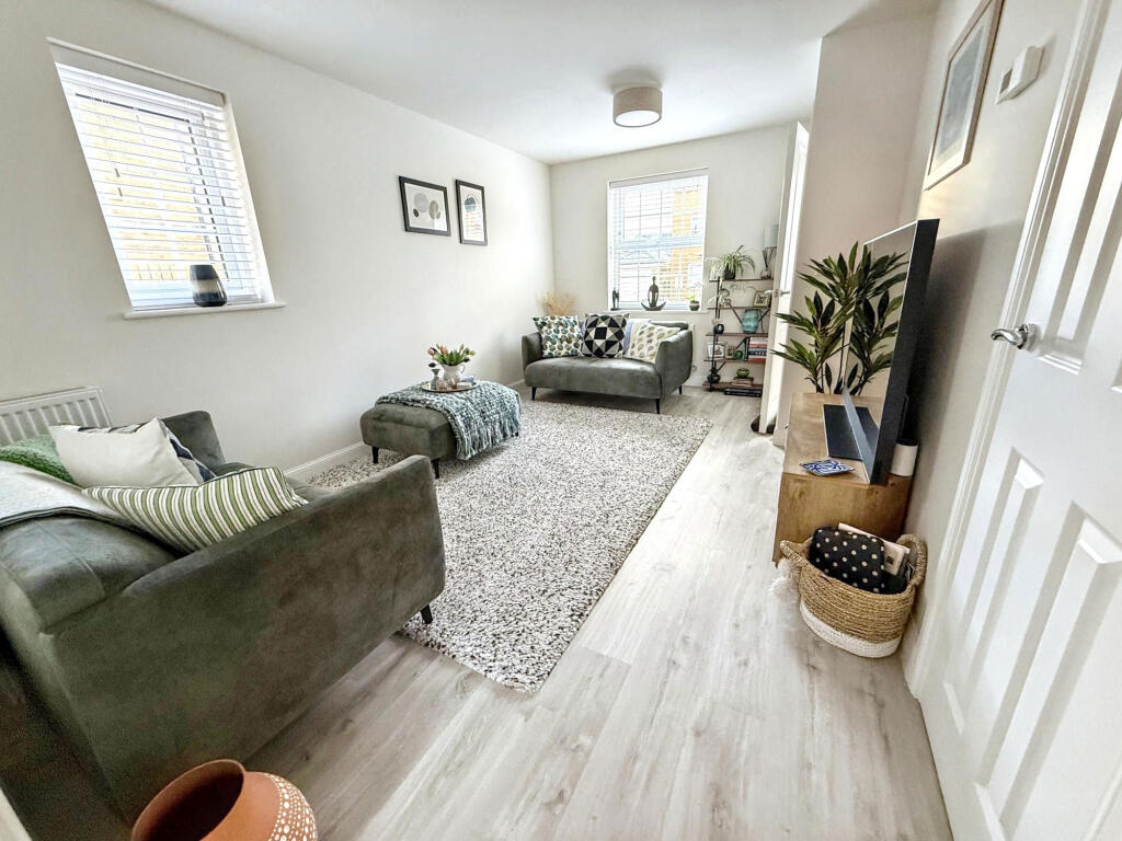 Ivy Drive, West Meadows, Cramlington, Northumberland, NE23 8FP photo 2