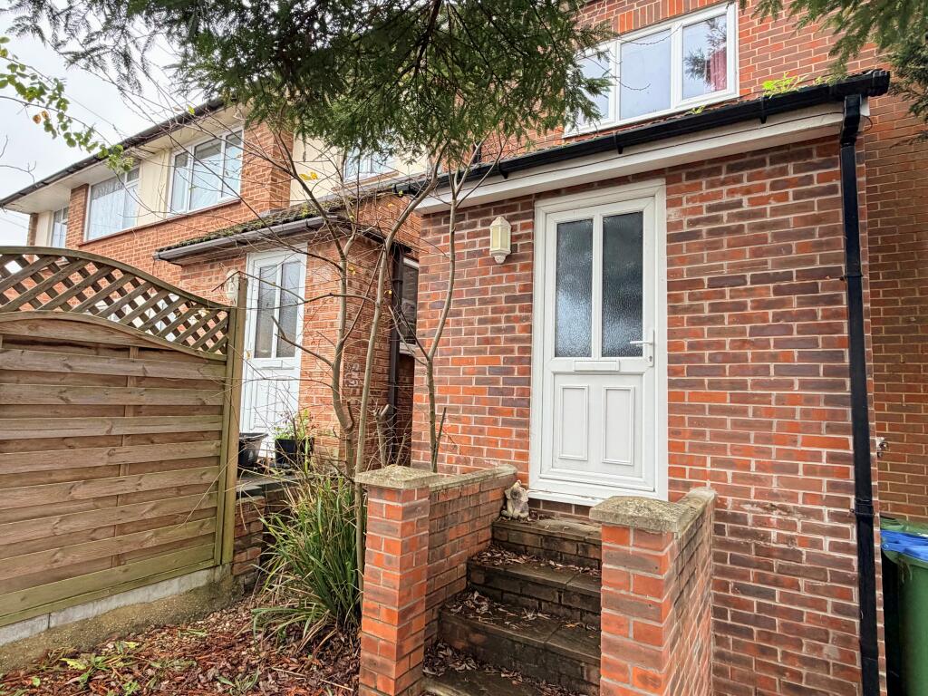 Main image of property: Kingsfold Avenue, Southampton