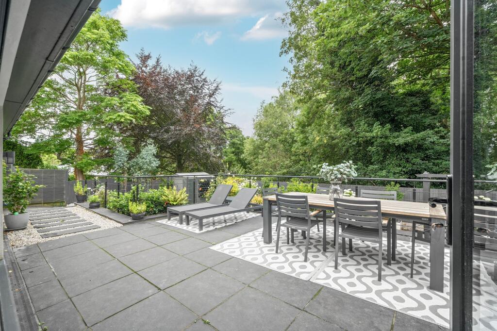 Oakdale, Harrogate, HG1 photo 3
