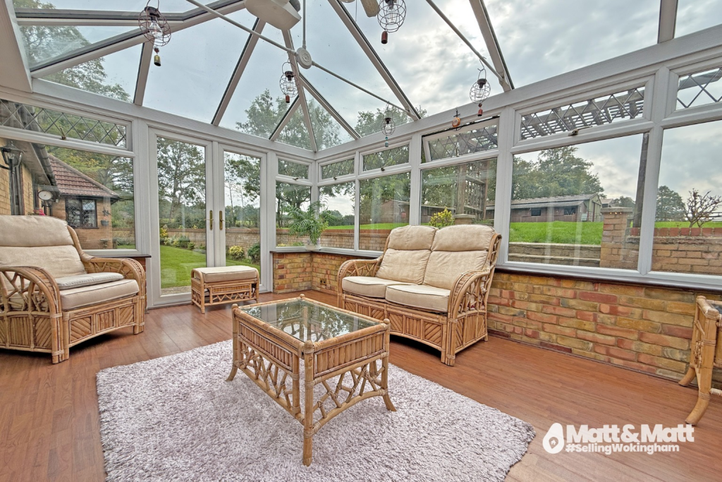House in Binfield, Bracknell Forest - More