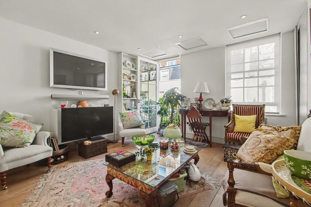 Main image of property: Ennismore Mews, London, SW7