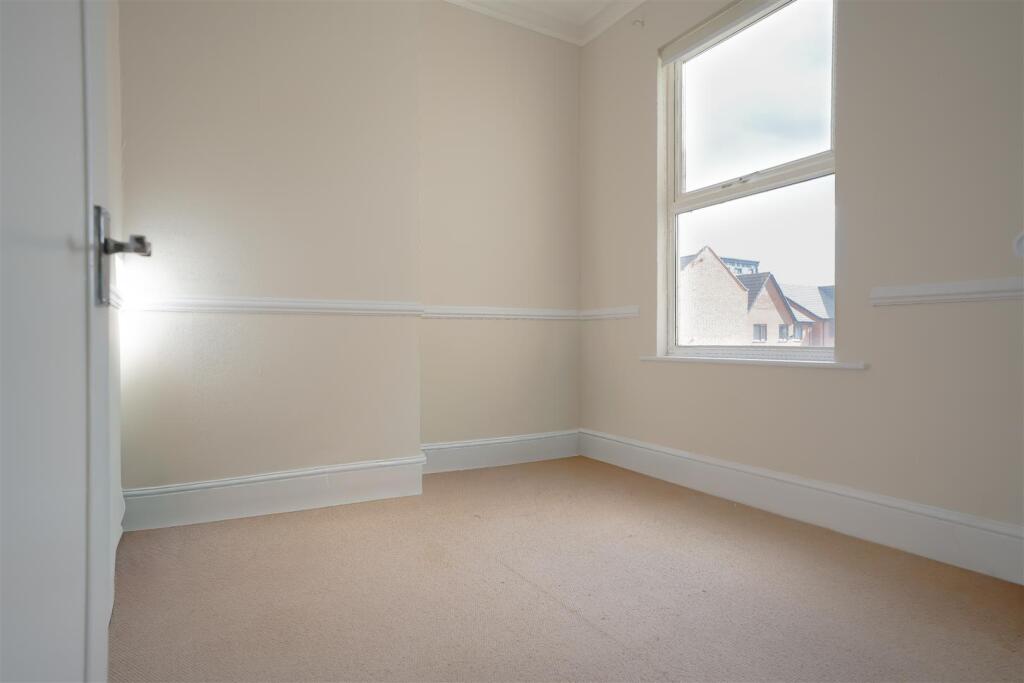Apartment in Warwick, Royal Leamington Spa - More