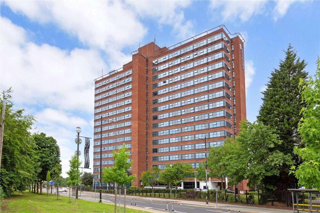 Studio flat on Modern Apartment at Westpoint|Old Trafford|M16 | 77745WP, £95,000