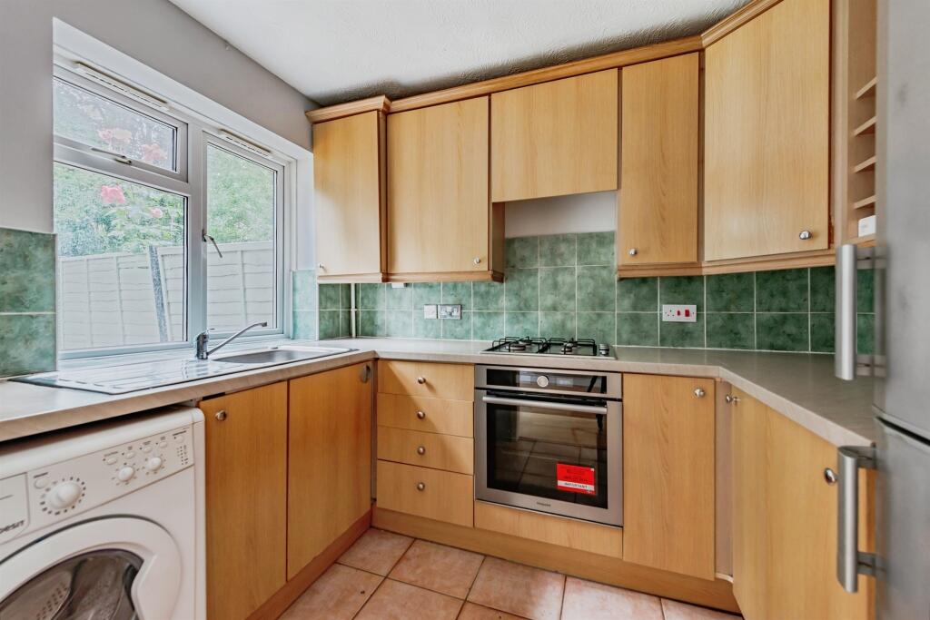 House in Crawley, Forge Wood - View 3