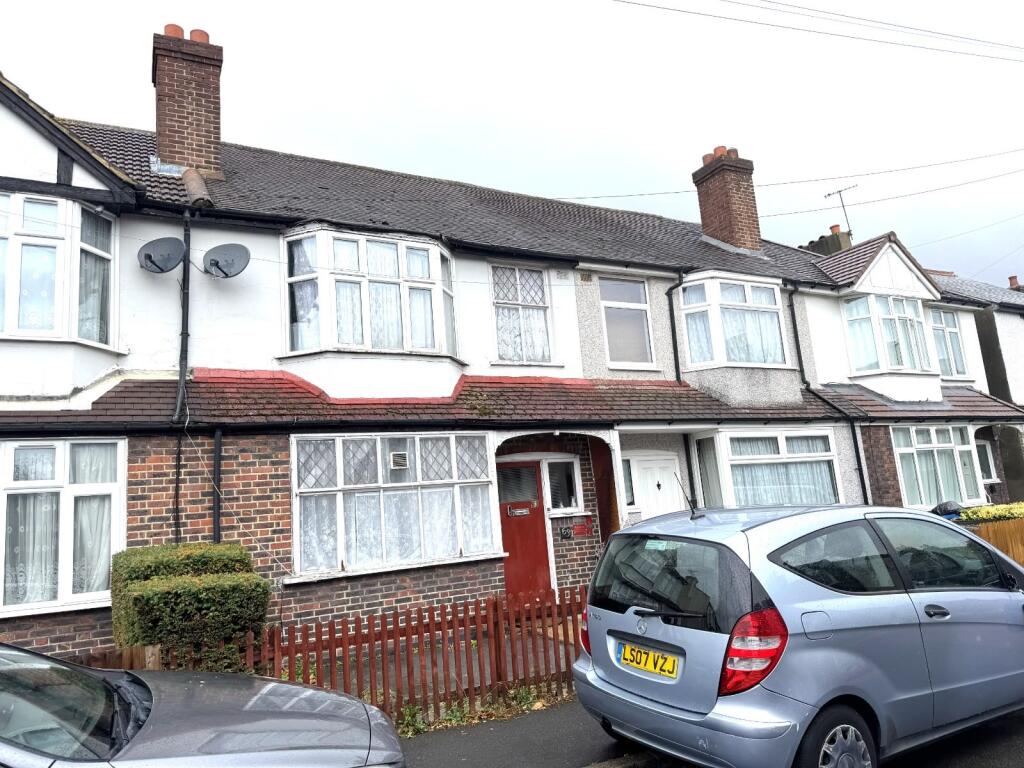 House in Croydon - View 2