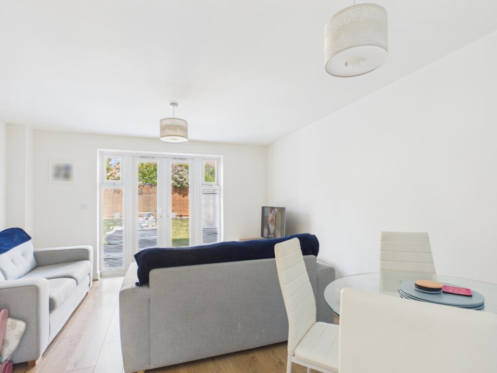 House in Stratford-on-Avon, Southam - View 2