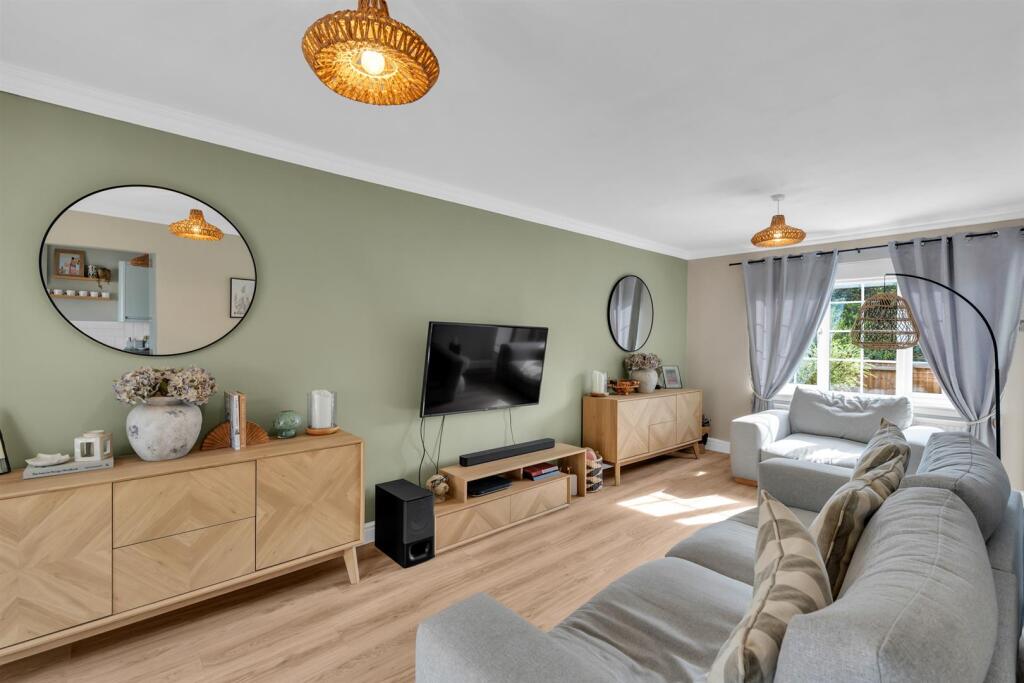 House in Cwmbrân, West Pontnewydd, Upper Cwmbran - View 4
