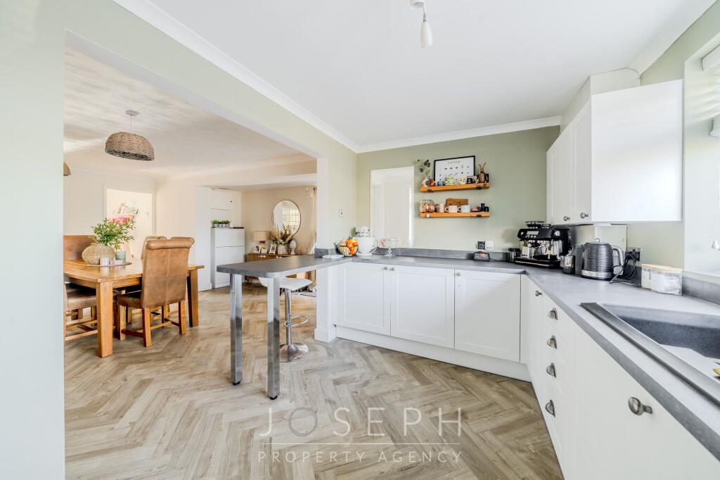 Hawthorn Drive, Ipswich, IP2 - View 3