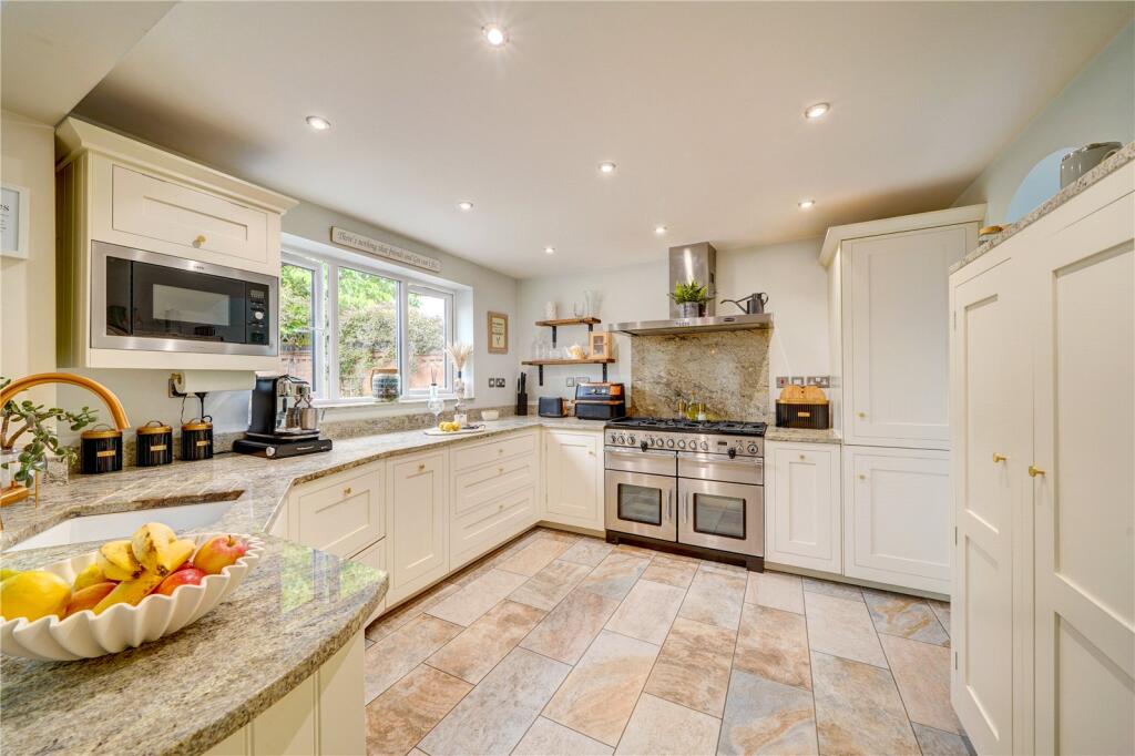 House in Wychavon, Droitwich Spa - View 4