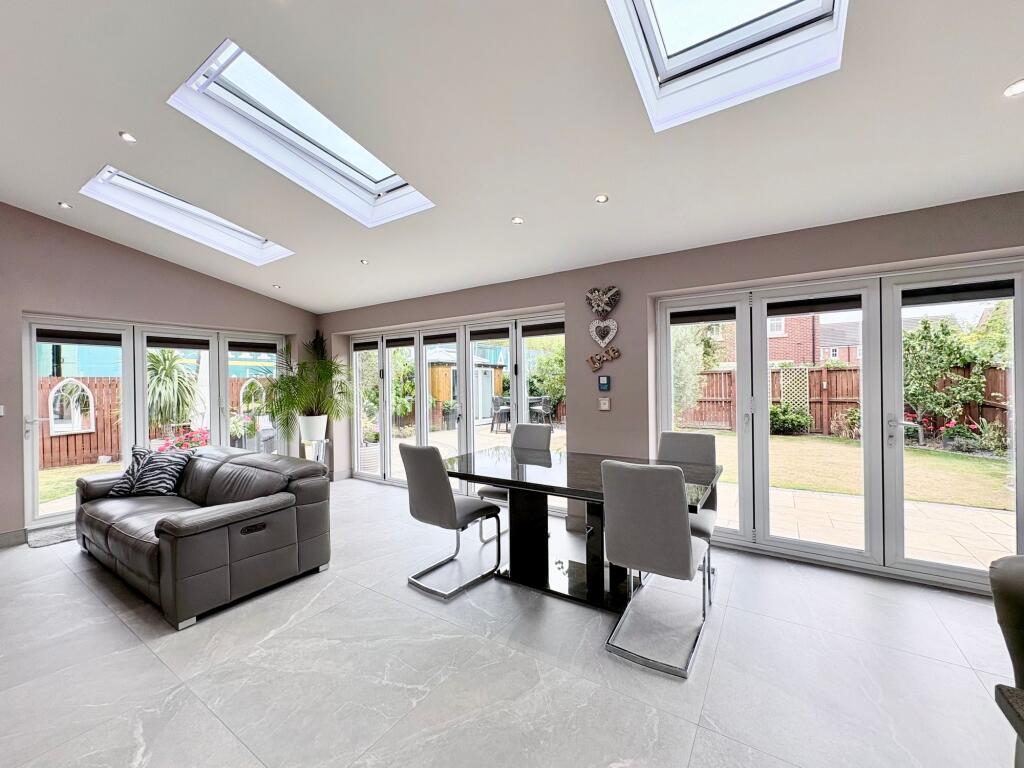 House in Doncaster - View 3