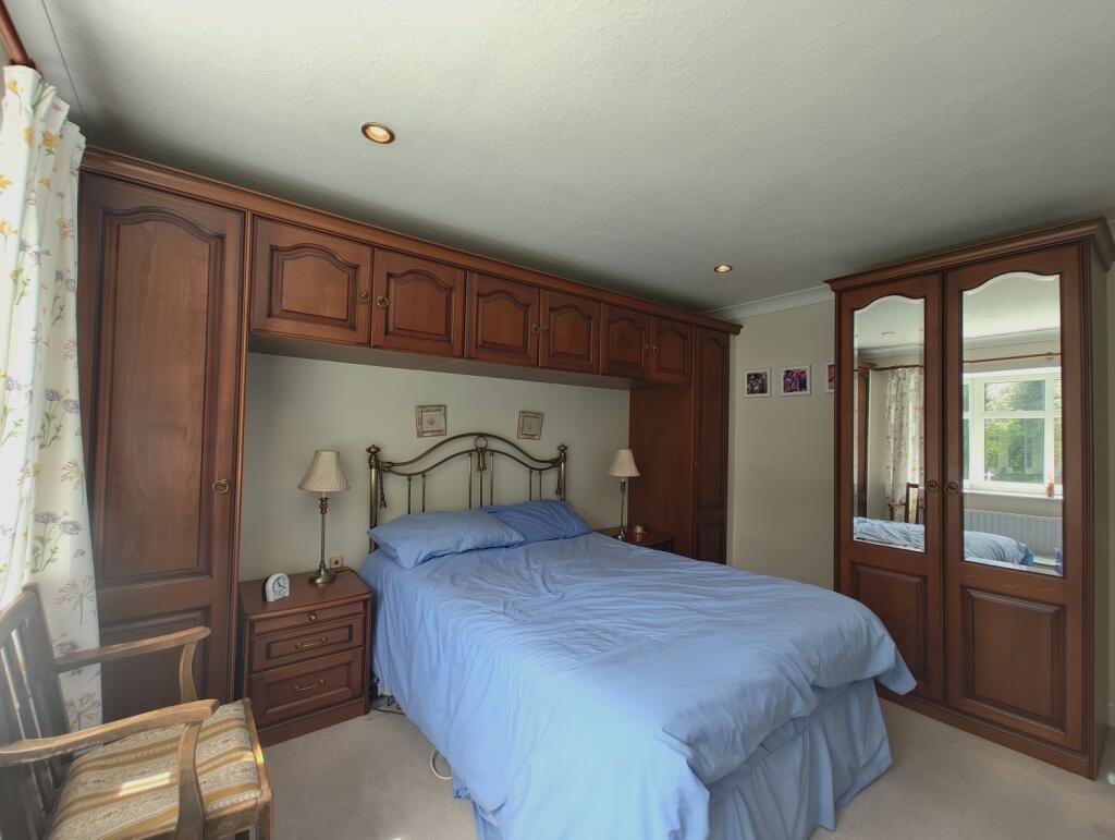 Cotwall End Road, THE STRAITS, DY3 3EL - View 4