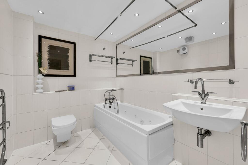Apartment in London - View 4