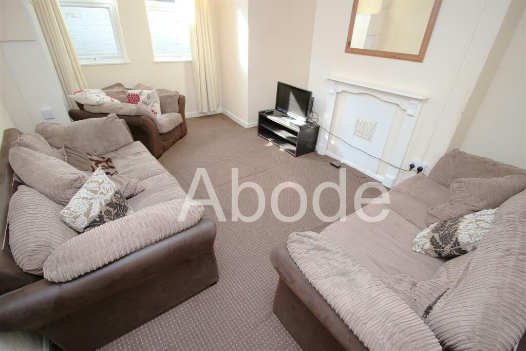 6 bedroom house for rent
