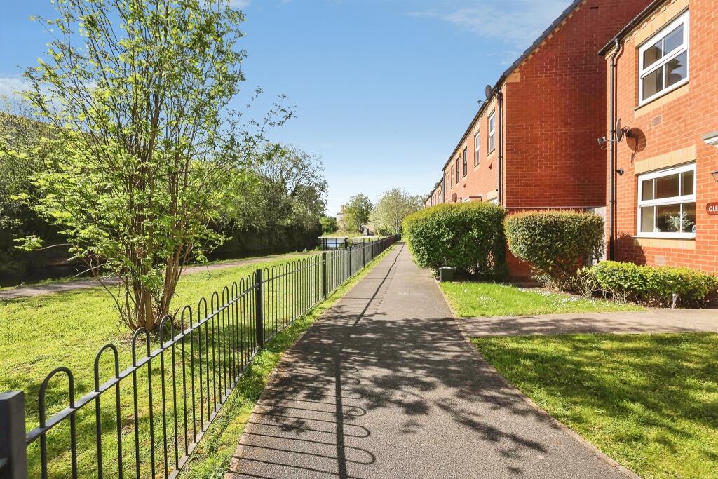 Brythill Drive, Brierley Hill - View 3