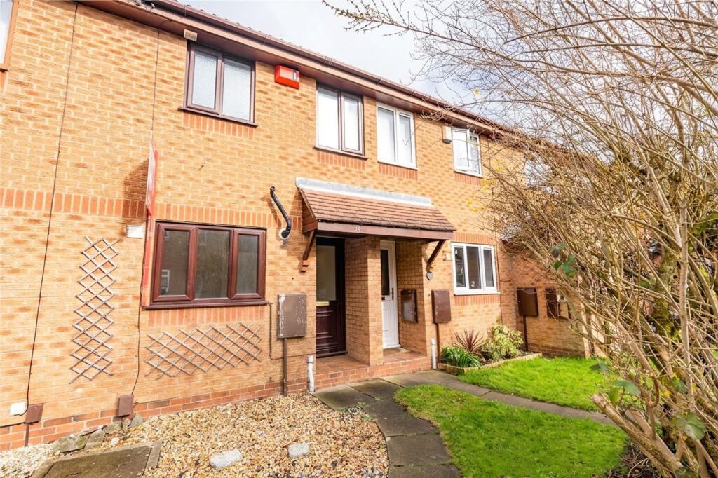 2-bed terraced on Victory Way, Grimsby, DN34, £105,000