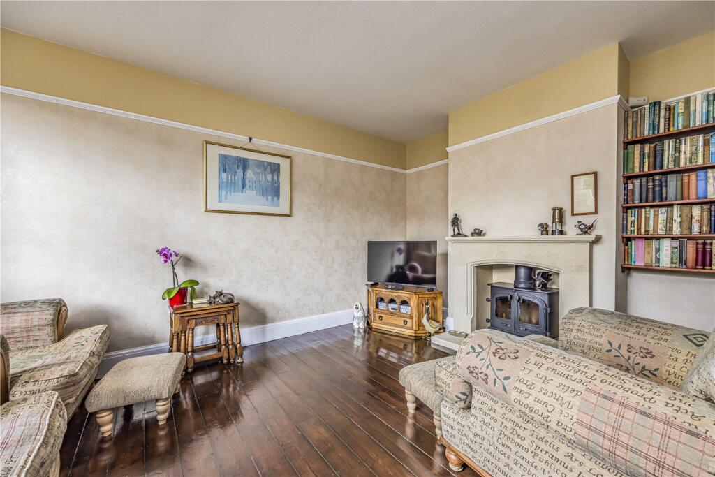 Grosvenor Road, Chichester, West Sussex, PO19 photo 2