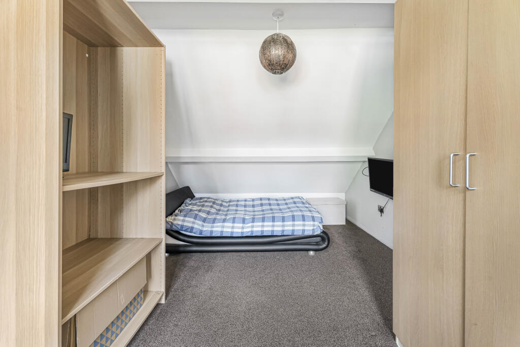 Additional image 11 of Batchwood Drive, St. Albans, Hertfordshire, AL3