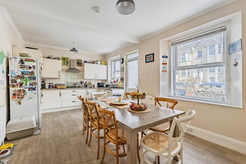 House in Torquay, Torbay - View 4