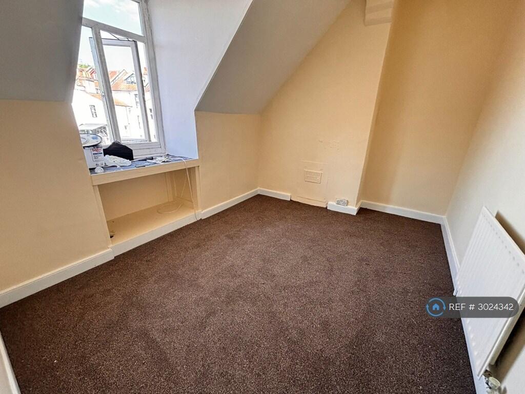 Apartment in Bristol - View 5