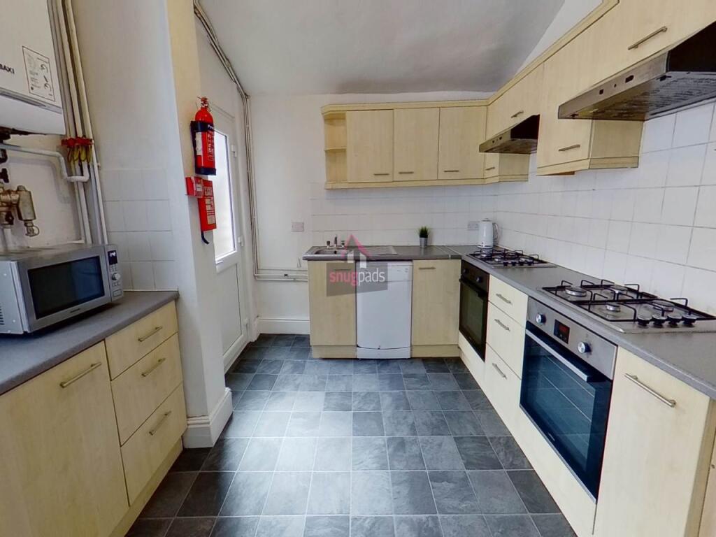 7 bedroom house for rent