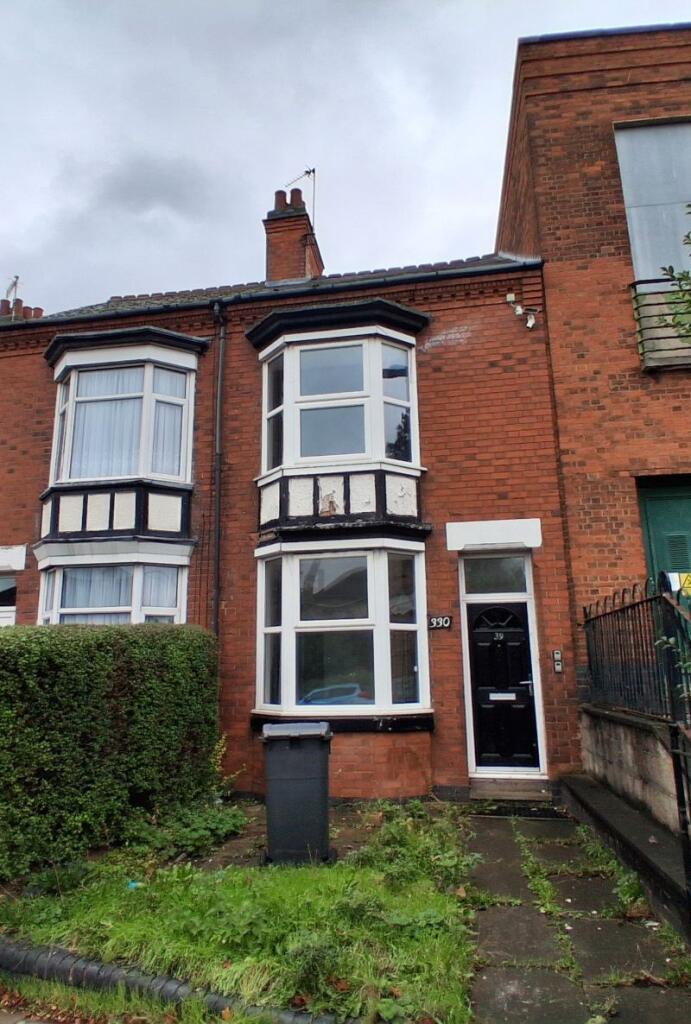 2-bed terraced on 330 Narborough Road, Leicester, LE3 2AR, £160,000