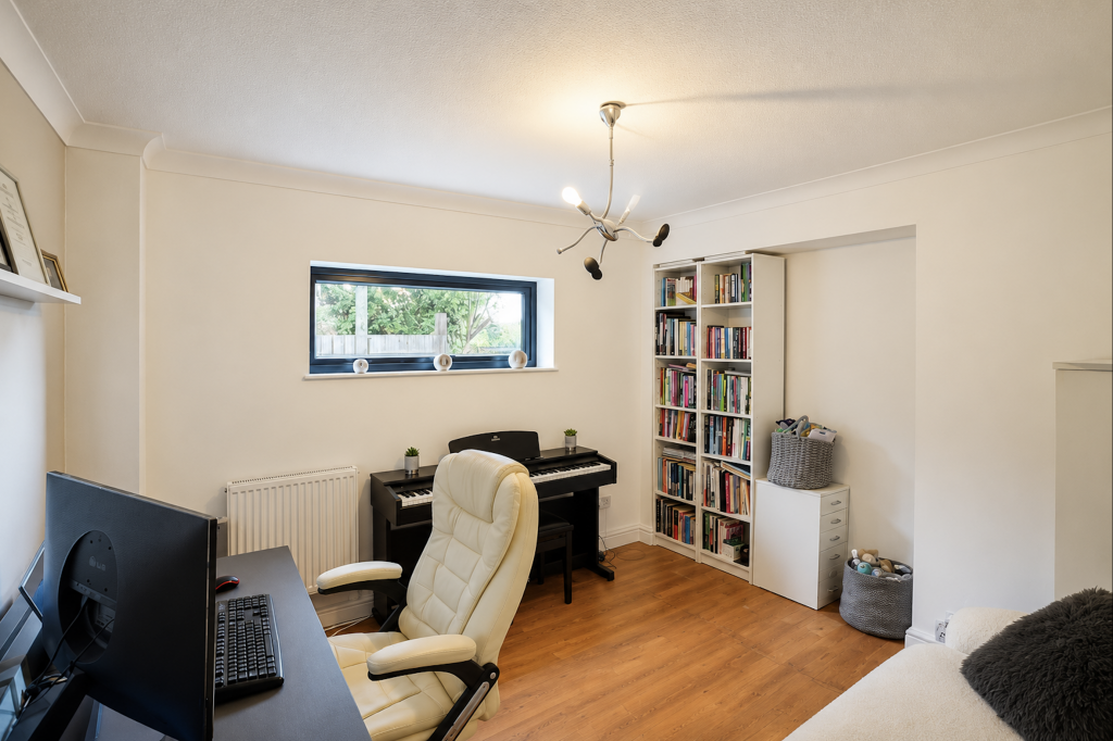 House in Chelmsford - View 4