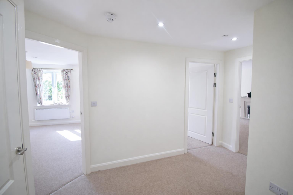 Apartment in Bristol, Woodhill - View 3