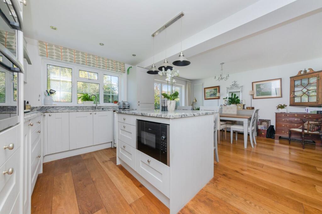 House in Brighton - View 2