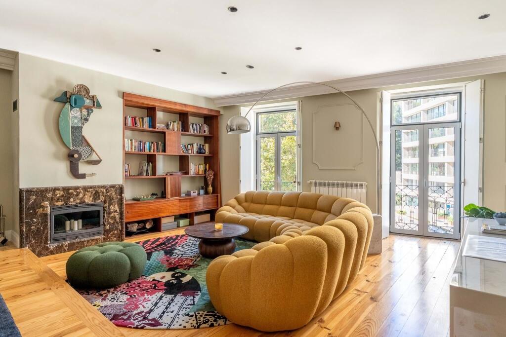 Main image of property: Lisbon, Santo António dos Cavaleiros