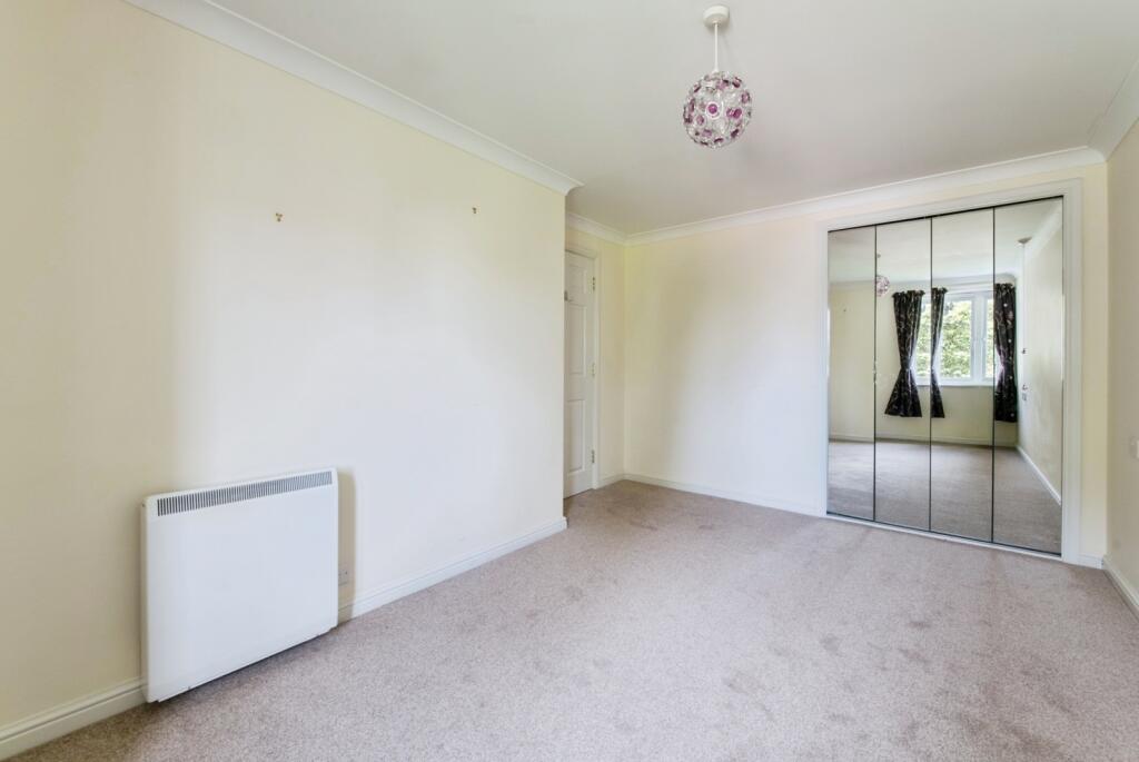 Apartment in Exeter - More