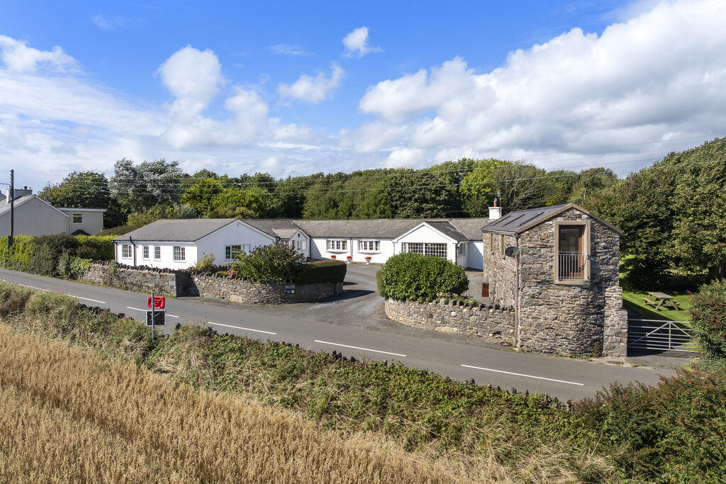 Main image of property: Ballanorris Court, Douglas Road, Ballabeg