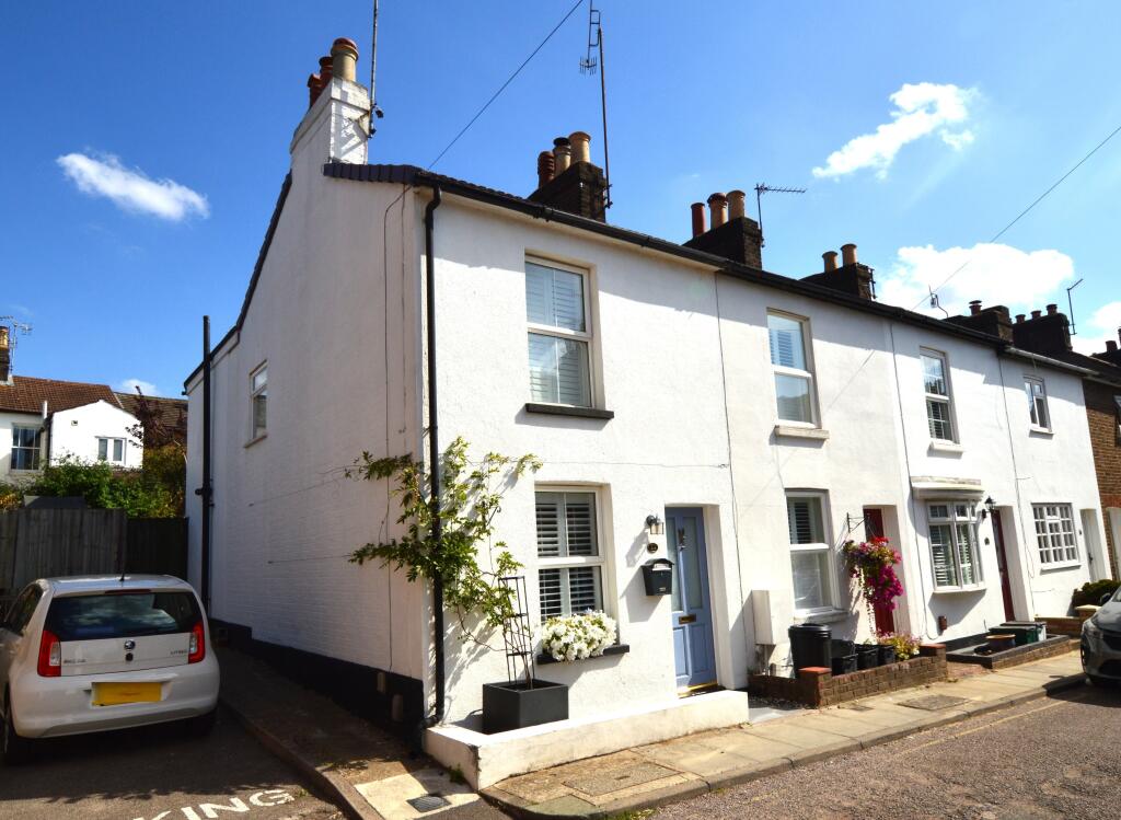 Main image of property: Bedford Road, St Albans, AL1