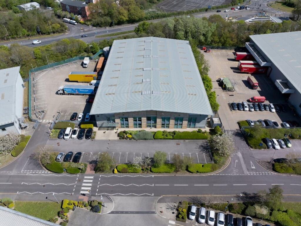 Main image of property: Unit 6 Kites Croft Business Park, Warsash Road, Segensworth, Fareham, PO14 4LW