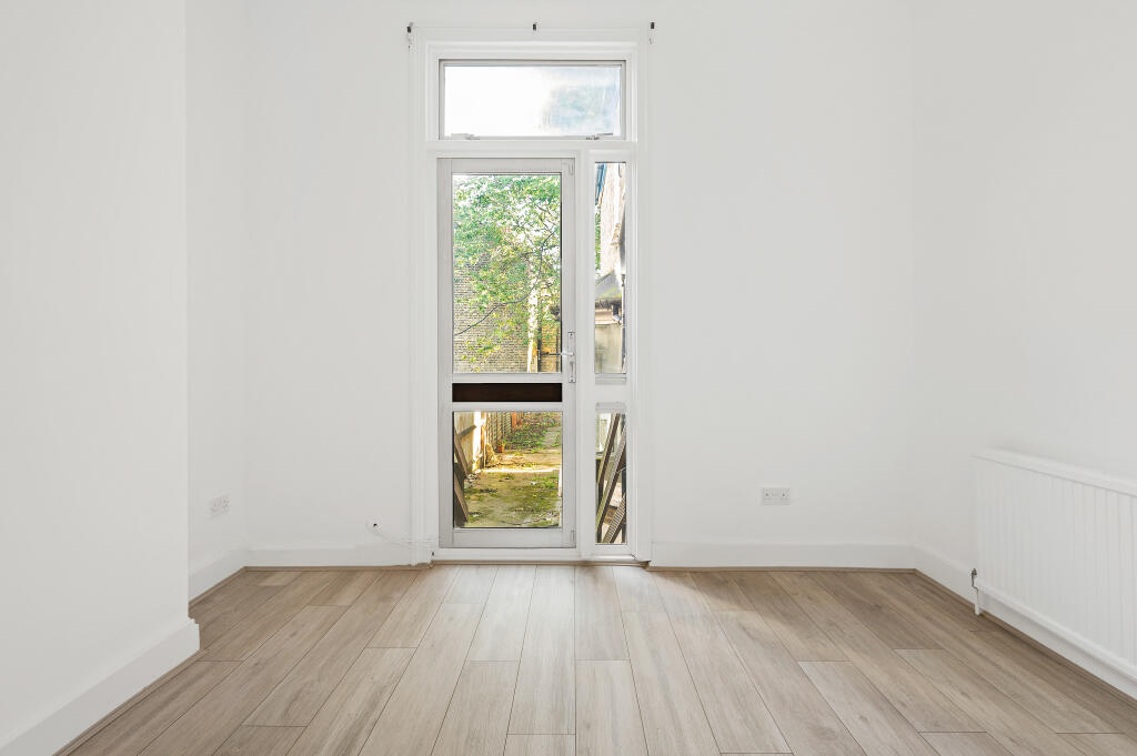 2 bedroom ground floor flat for rent