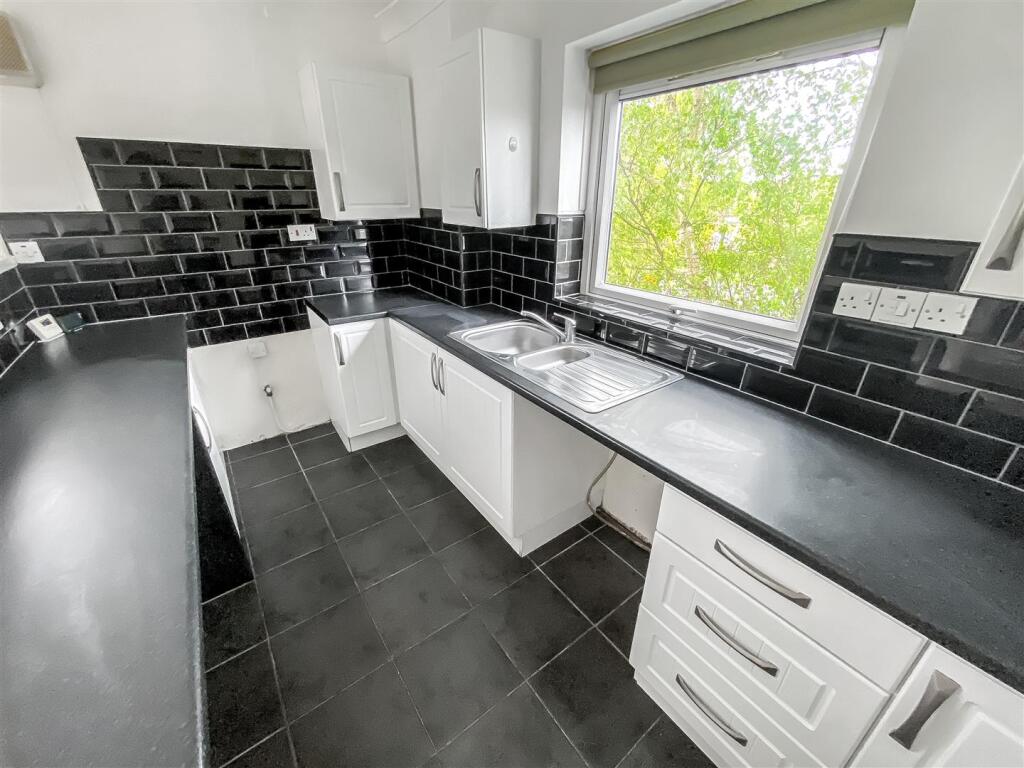Apartment in Darlington, Newton Aycliffe, Great Aycliffe - View 3