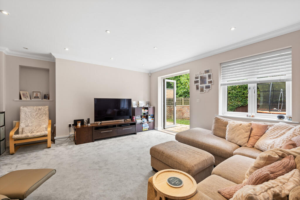 House in Tandridge, Warlingham - View 2