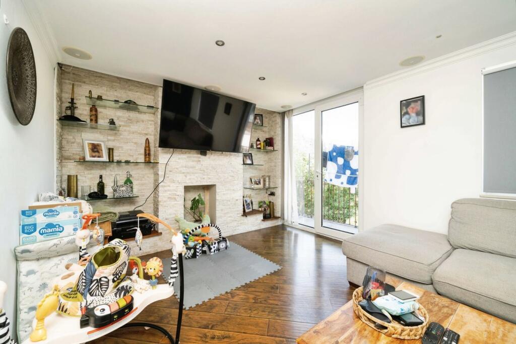 Apartment in Exeter, Cowick, St Thomas - View 3