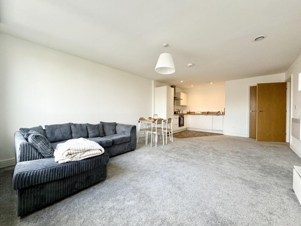 Main image of property: Broadwater Apartments, Southdownview Road, Broadwater, Worthing, West Sussex