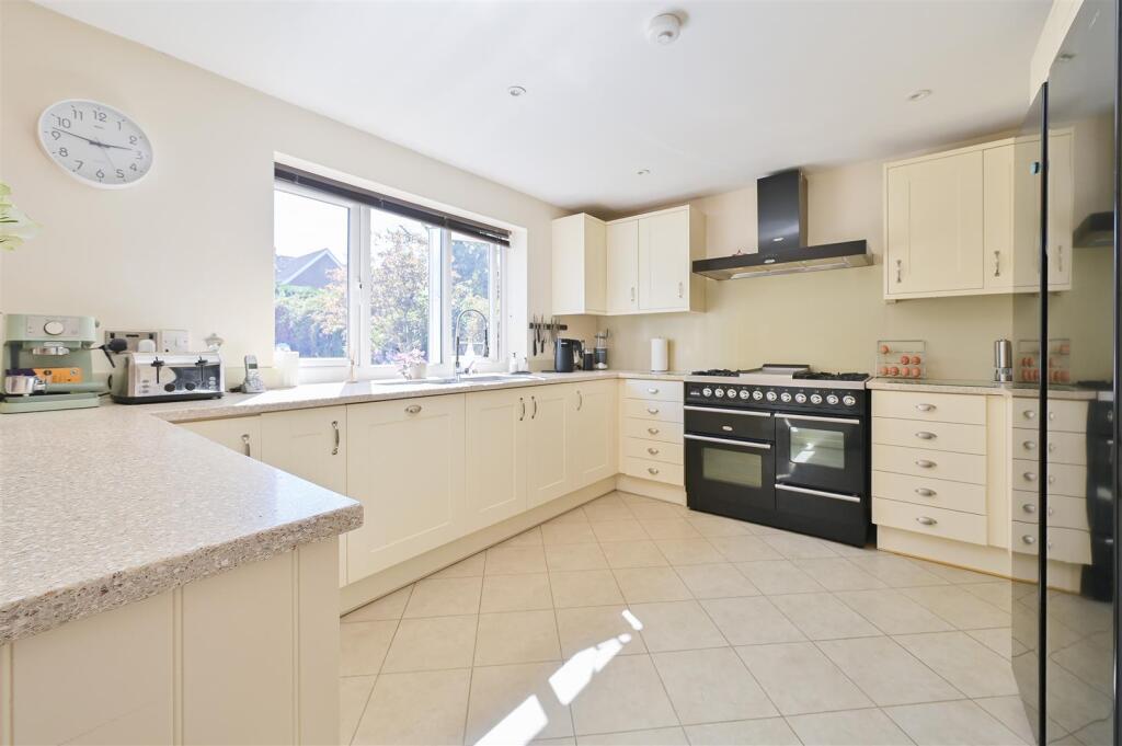 House in St Albans, Wheathampstead - View 3