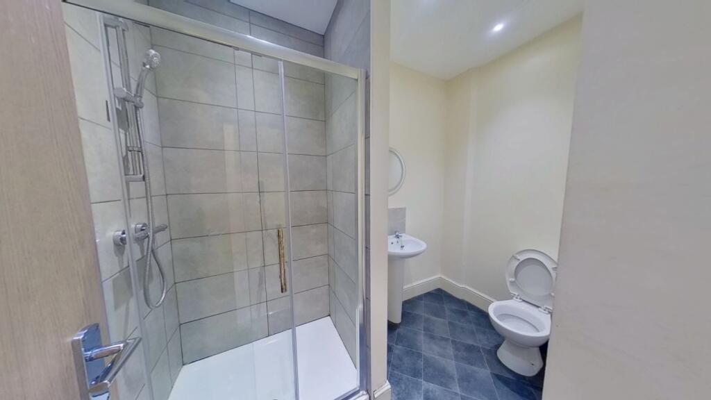 Apartment in Nottingham - View 4