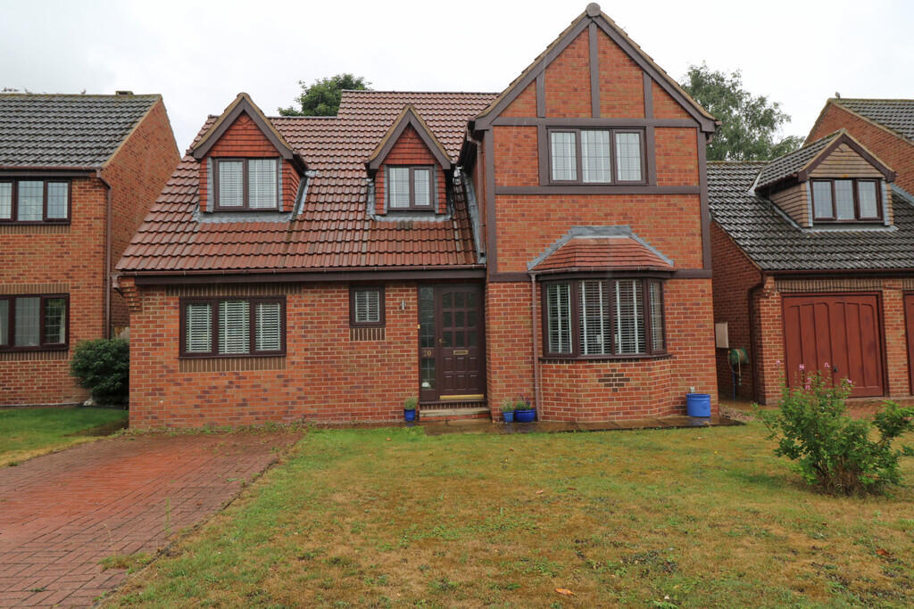 3-bed detached on Westmoreland Close, Westwoodside, £349,995